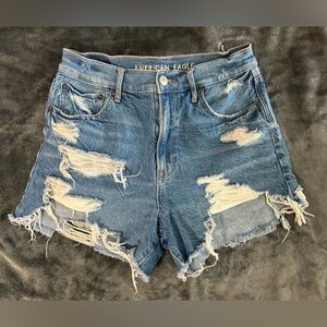 American Eagle Highest Rise Ripped ‘90s Boyfriend Short